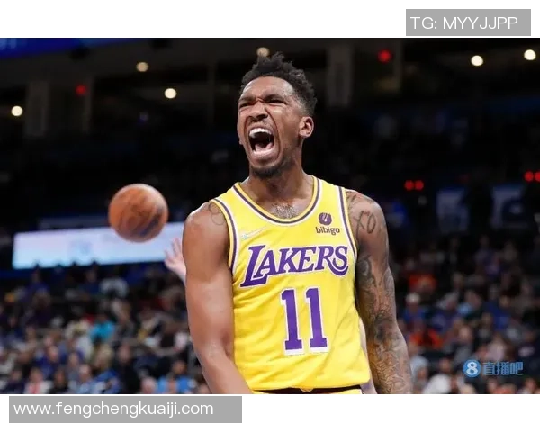 铁哥们卡梅隆托马斯状态低迷仅得7分1篮板6助攻表现远未达到预期